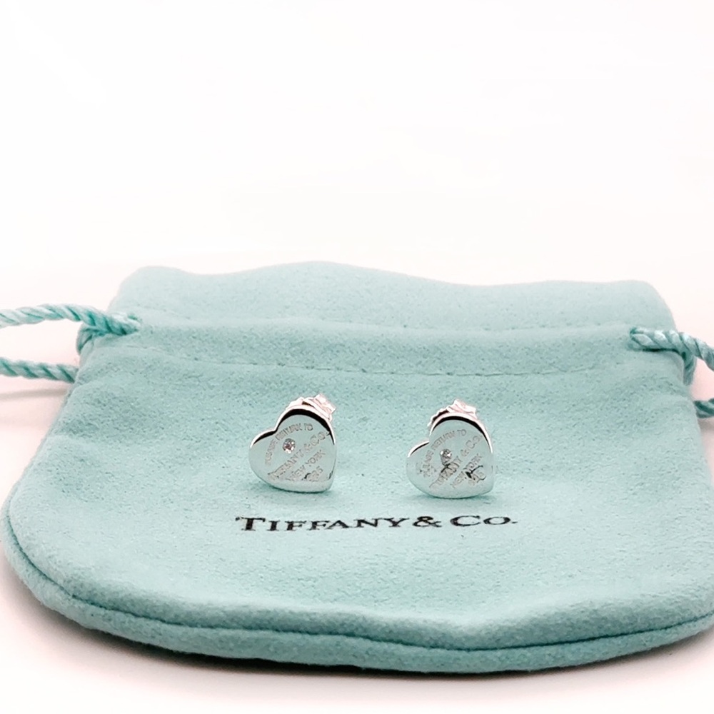 ✨Please Return to Tiffany&Co Sterling Silver |Heart Stud Earrings with Diamonds